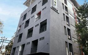 Hotel Banzai Rooms